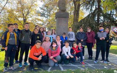 Ученици от 5 а и 5 б клас влязоха в ролята на помощник-класни ръководители
